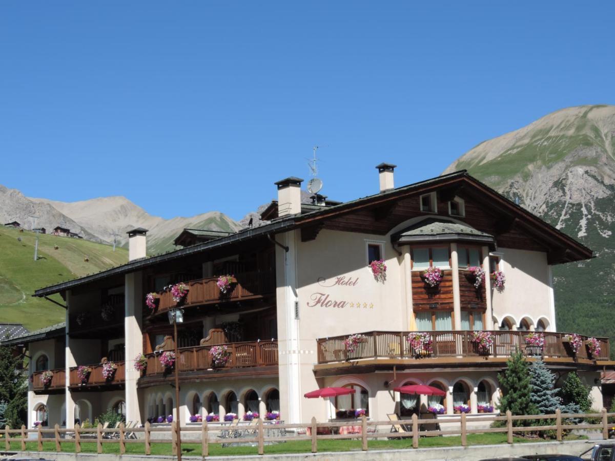 Hotel Flora Ливиньо Экстерьер фото
